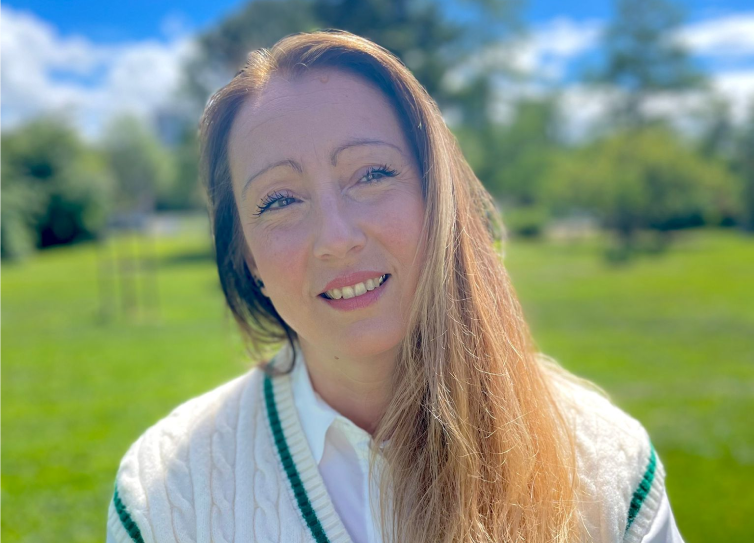 Portrait de votre hypnothérapeute Rebecca Segovia